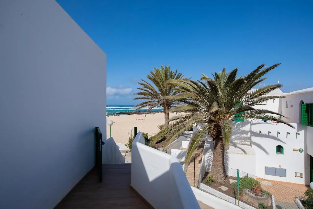 Homeforguest Modern And New Beachfront Apartment La Oliva Spain