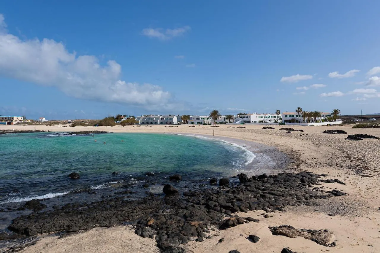Homeforguest Modern And New Beachfront Apartment La Oliva 0*,